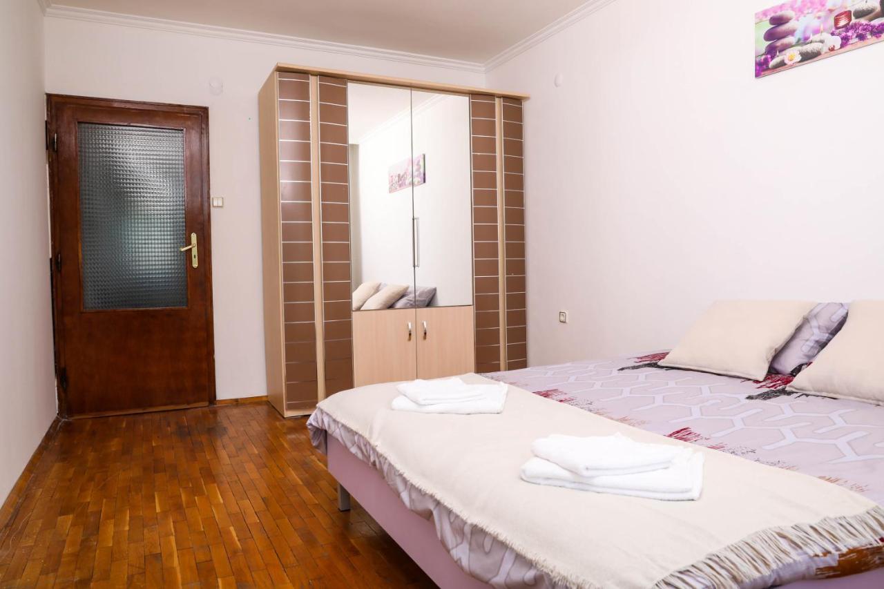 Krichim Apartments,Three-Bedroom, Large Apartment, Top Center Sofia Buitenkant foto